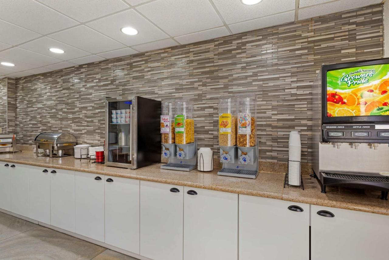 Best Western Plus Executive Hotel Richmond Dumbarton Luaran gambar